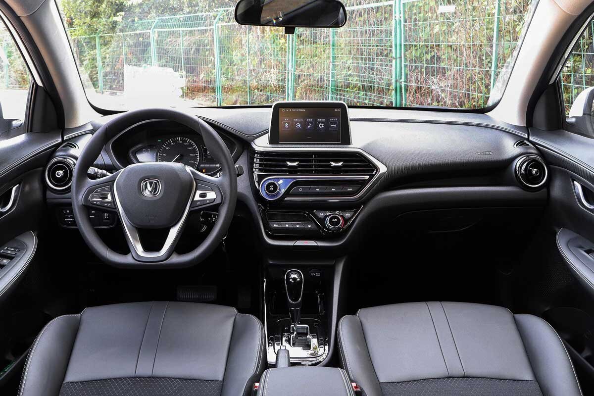 مقایسه ارزان‌ترین سدان‌های چینی بازار/ جک J ۴ یا فردا ۵۱۱؟ در حال تکمیل