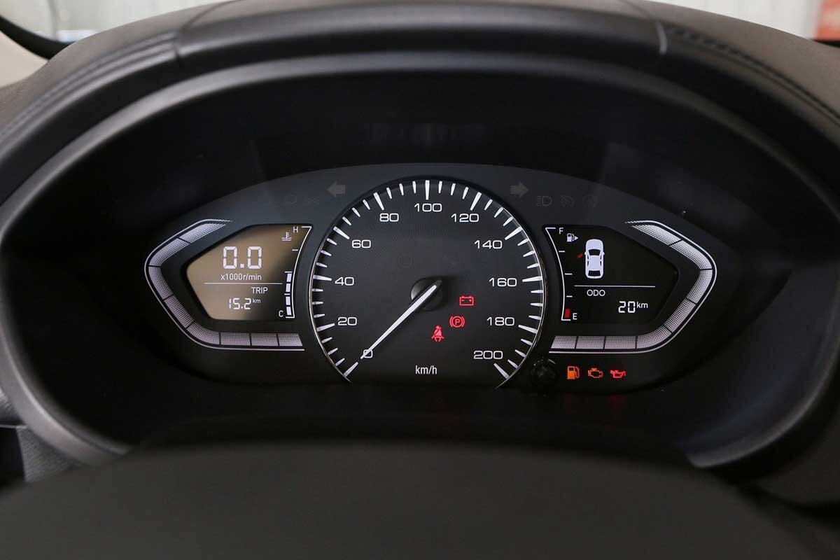 مقایسه ارزان‌ترین سدان‌های چینی بازار/ جک J ۴ یا فردا ۵۱۱؟ در حال تکمیل