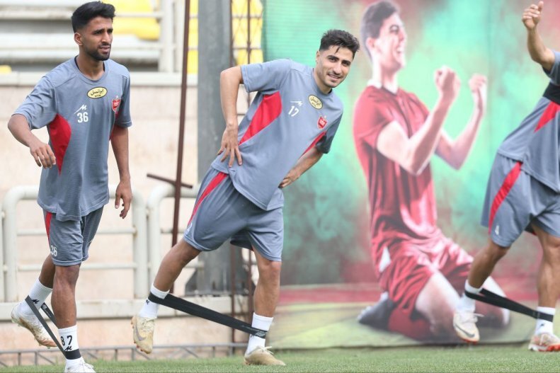 (عکس) جلسه فنی اوسمار برای شاگردانش