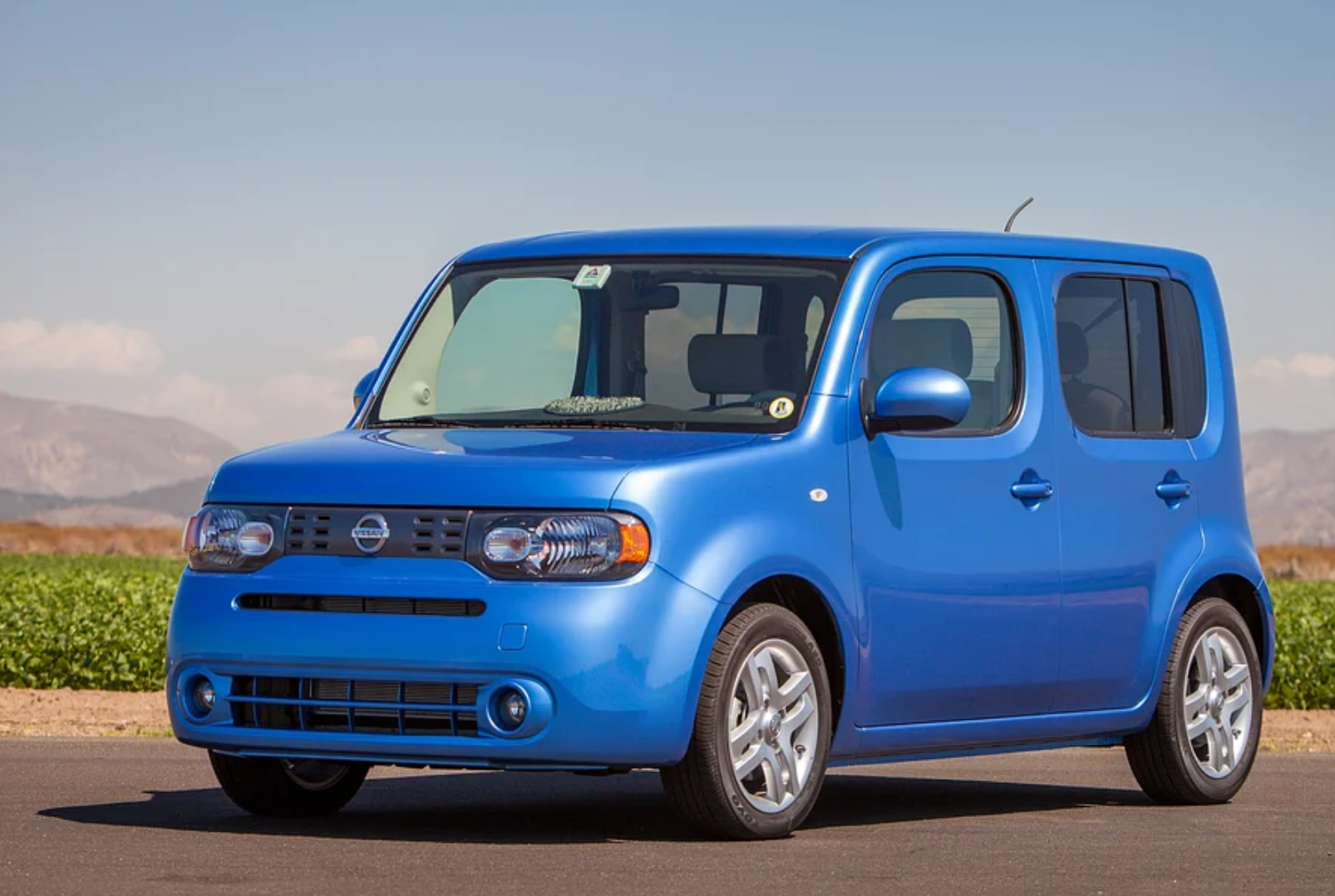 ۱۵ مورد از زشت‌ترین خودرو‌های تاریخ؛ ماشین‌هایی که برای سوپرمدل بودن طراحی نشده‌اند در حال تکمیل