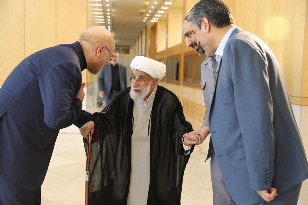 قالیباف و آیت‌الله جنتی در افتتاحیه مجلس جدید