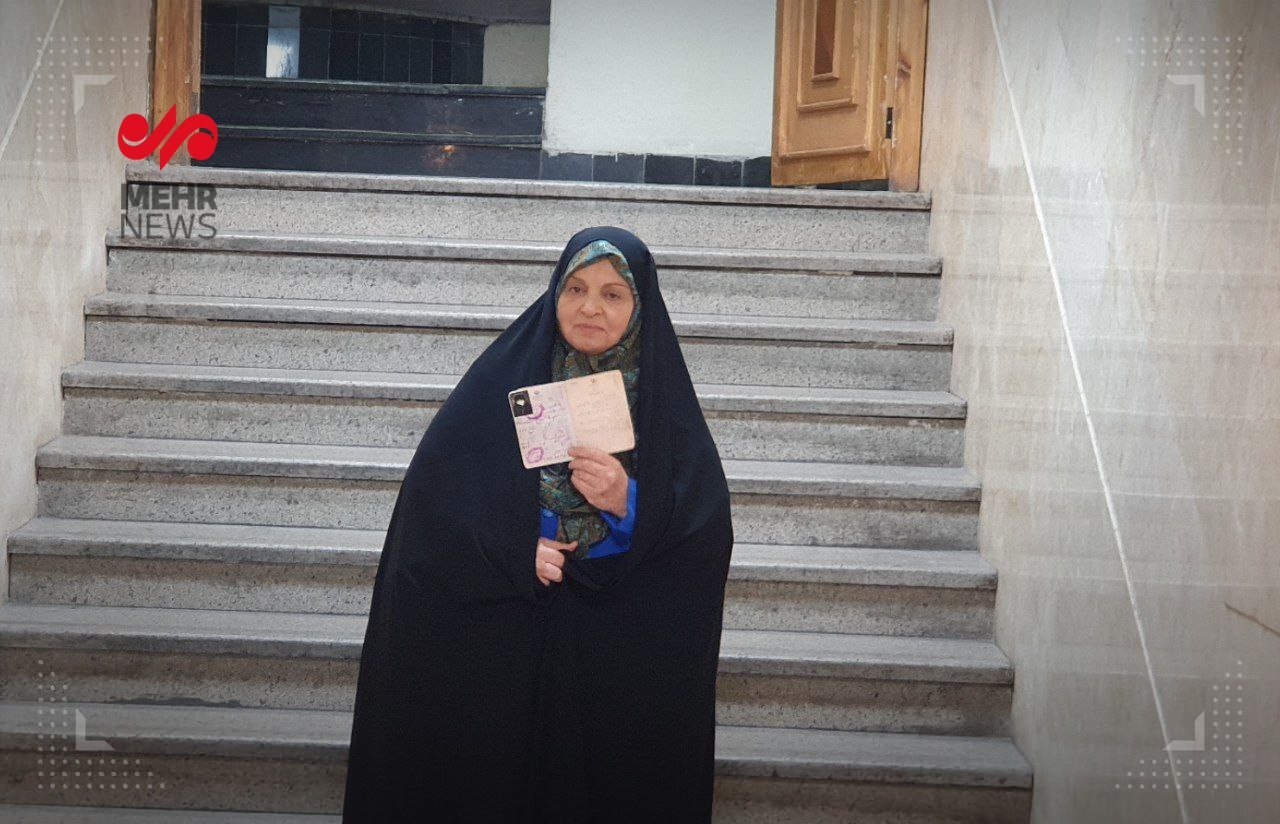 حاشیه و متن ثبتنام انتخابات ریاستجمهوری چهاردهم حاشیه و متن ثبتنام انتخابات ریاستجمهوری چهاردهم