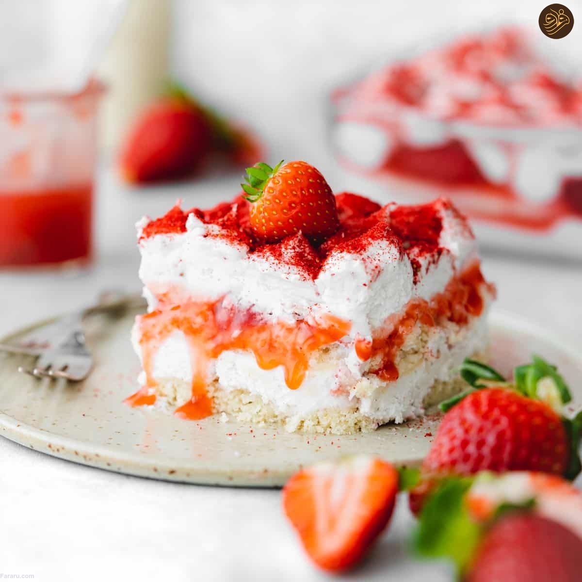 تیرامیسو توت فرنگی