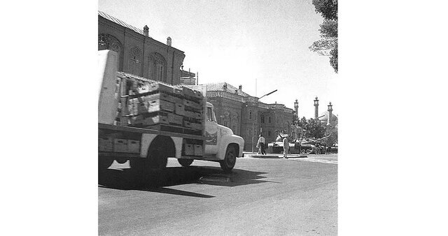 (تصاویر) تنها عکاسِ شناخته شده قیام ۱۵ خرداد کیست؟