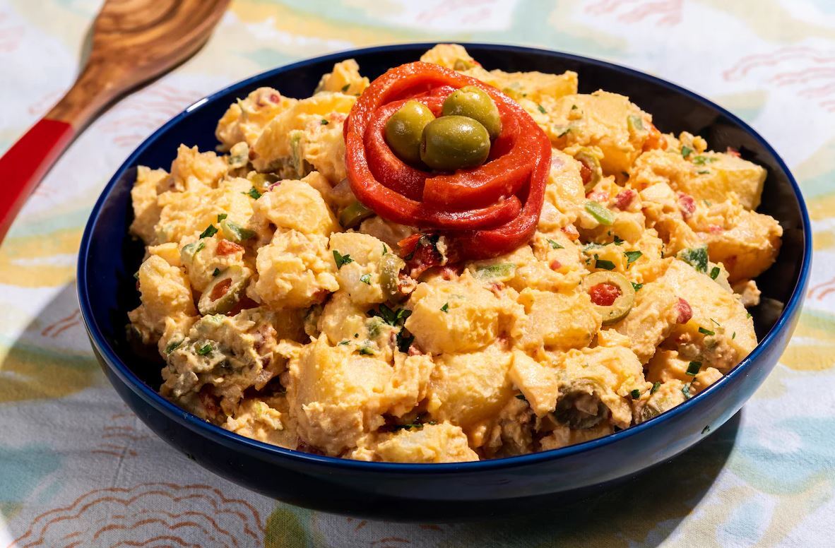 هفت دستور العمل جهانی سالاد سیب زمینی برای پیک نیک و آشپزی؛ از سالاد سیب زمینی اتریشی تا سالاد الویه به سبک ایرانی