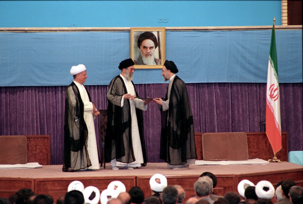 دولت پزشکیان چه زمانی مستقر خواهد شد؟