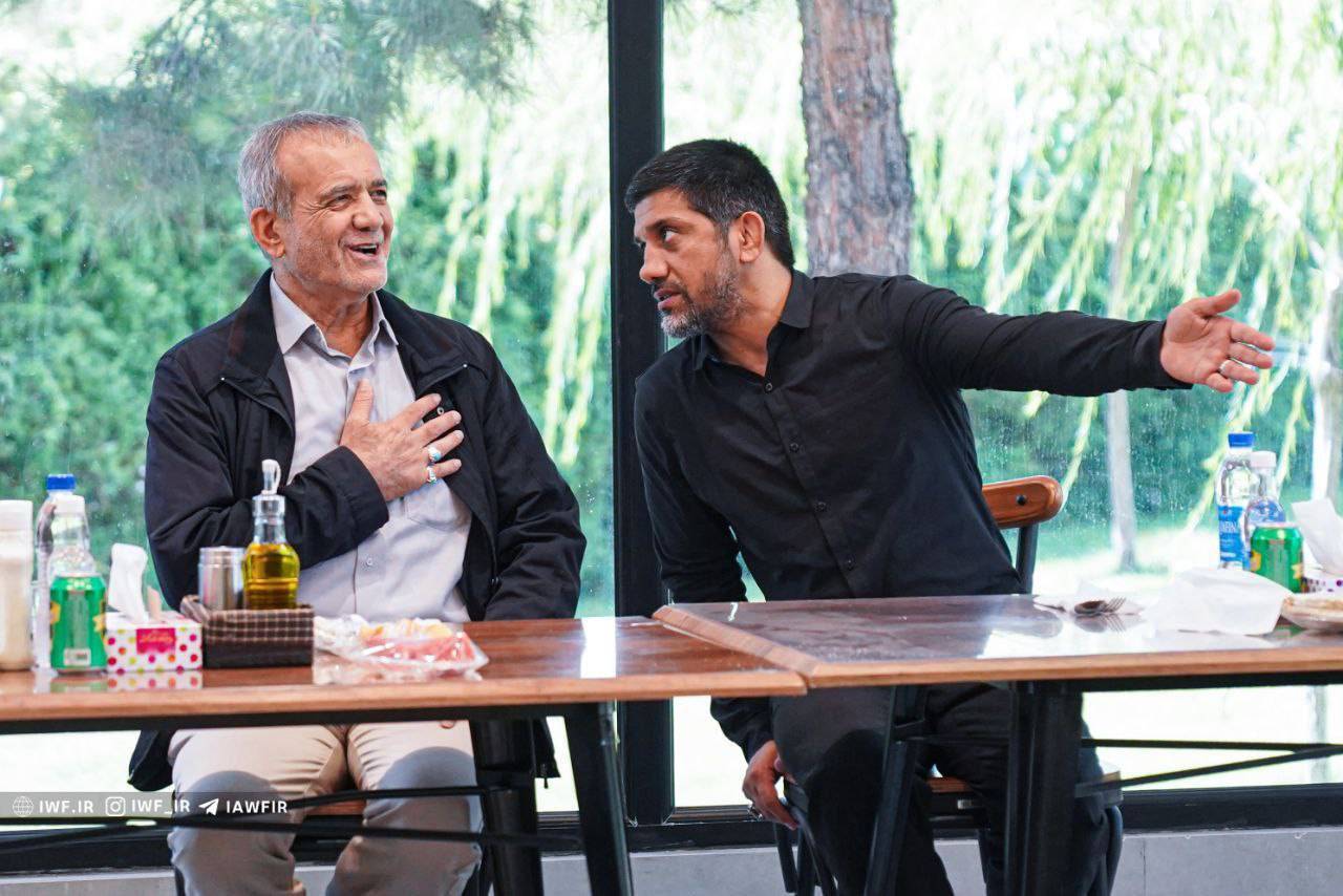 (تصاویر) حضور سرزده رئیس‌جمهور منتخب در اردوی تیم ملی کشتی