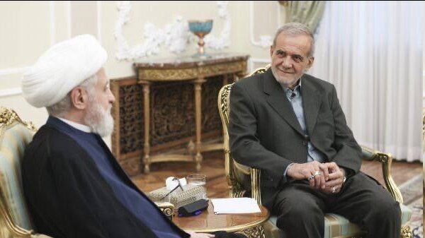 دیدار‌های رئیس‌جمهور نهم با مهمانان تحلیف چهاردهم