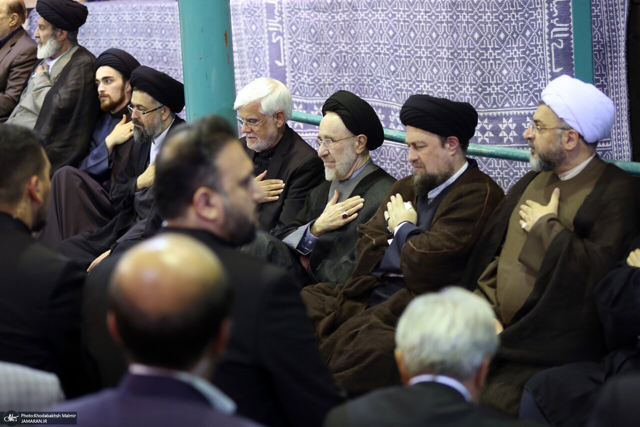 عکسی جدید از سید محمد خاتمی در کنار سید حسن خمینی در یک مراسم