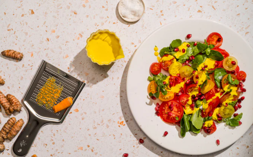 شش سس سالم و مقوی برای سالاد‌های مورد علاقه شما!/// ترجمه