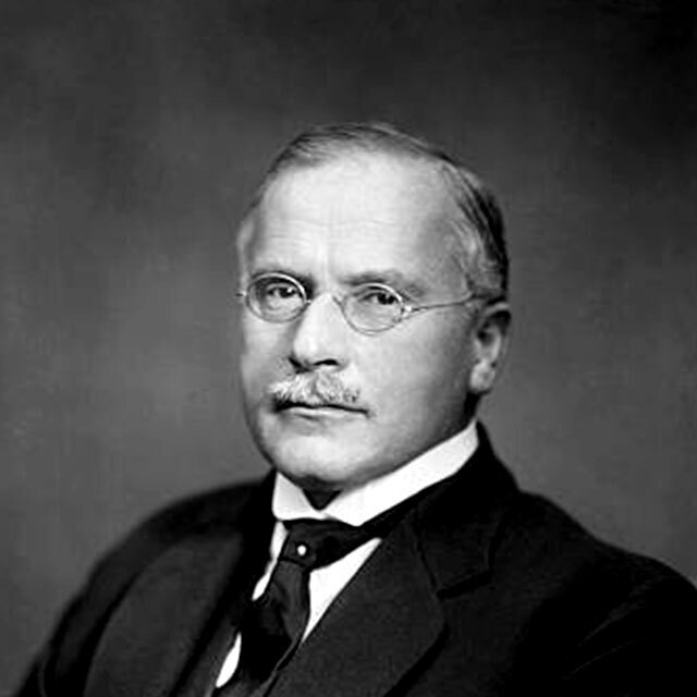 کارل یونگ؛ گامی بلند در روان‌شناسی/ ماجرای خواب‌هایی که فروید تعریف نکرد