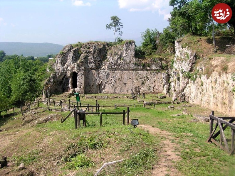 (تصاویر) مدرسه‌ای که «ارسطو» در آن به «اسکندر مقدونی» درس می‌داد /////