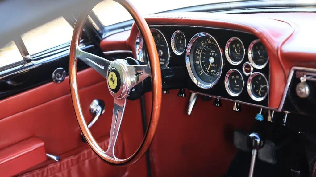 (تصاویر) فراری آنجلینا جولی برای فروش / یک ماشین کمیاب و خاص