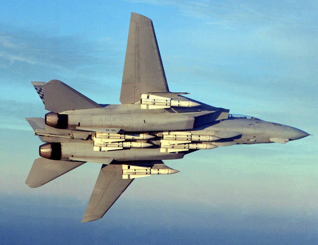 جنگنده اف ۱۴ با این موشک مهارنشدنی شد