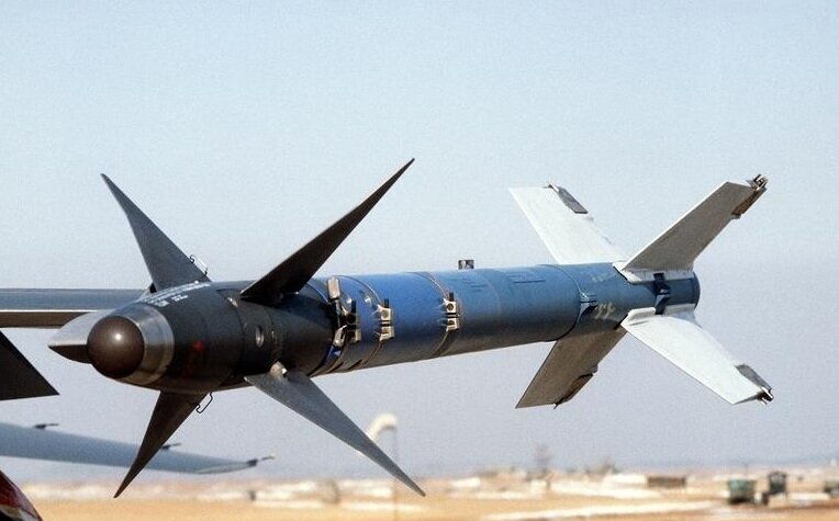 آشنایی با موشک ایم ۹ سایدوایندر (تصاویر)