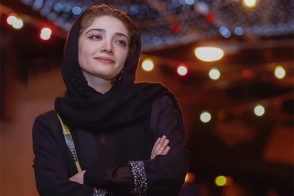 بیوگرافی، عکس‌های شخصی و زندگی خصوصی مینا ساداتی (تصاویر)