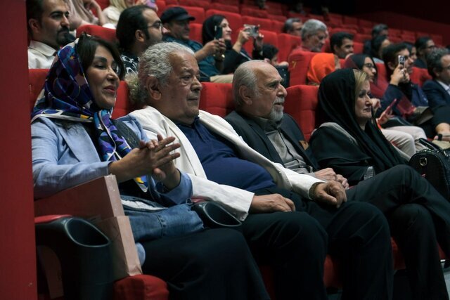 (تصاویر) شب پرستاره‌ای برای احترام برومند؛ حواستان به هنرمندانی که نیستند، باشد