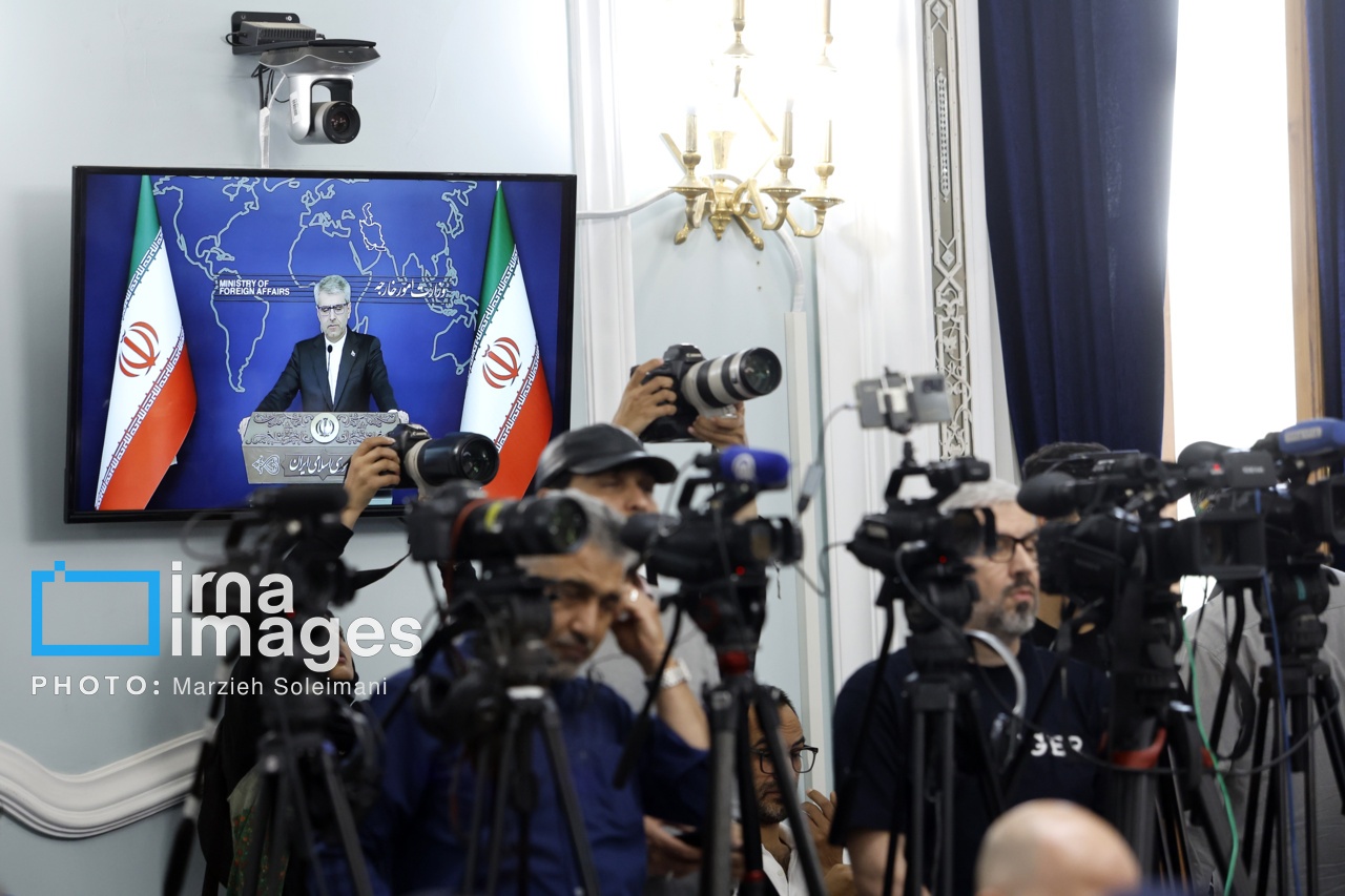 دیپلماسی عمومی با چاشنی حقوق بین‌الملل / در حال تکمیل