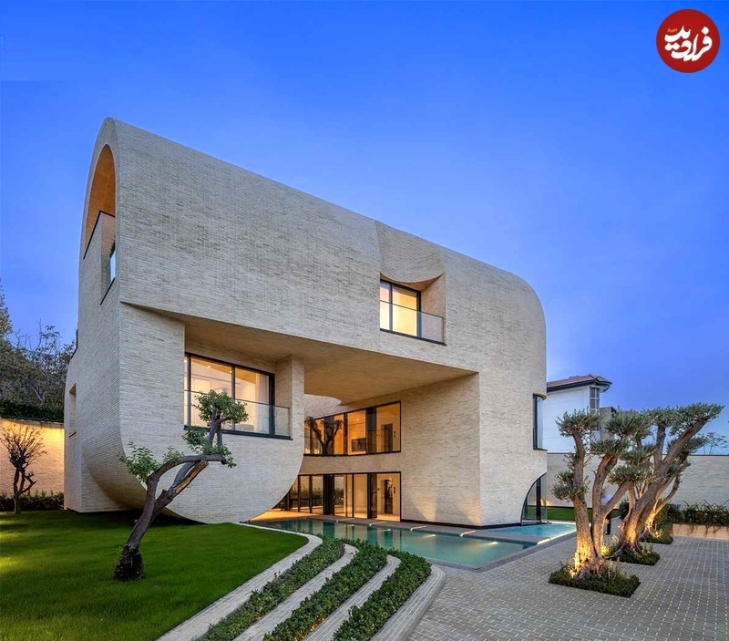 معماری جذاب و منحصربه‌فرد یک ویلای «واژگون» در لواسان (تصاویر)