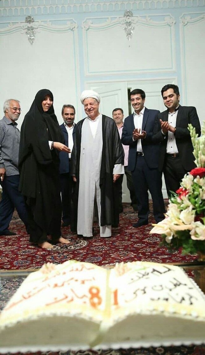 آخرین جشن تولد آیت الله هاشمی رفسنجانی با حضور همسرشان (تصاویر)
