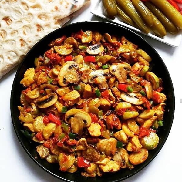 طرز تهیه خوراک قارچ؛ یک غذای خوشمزه و اقتصادی