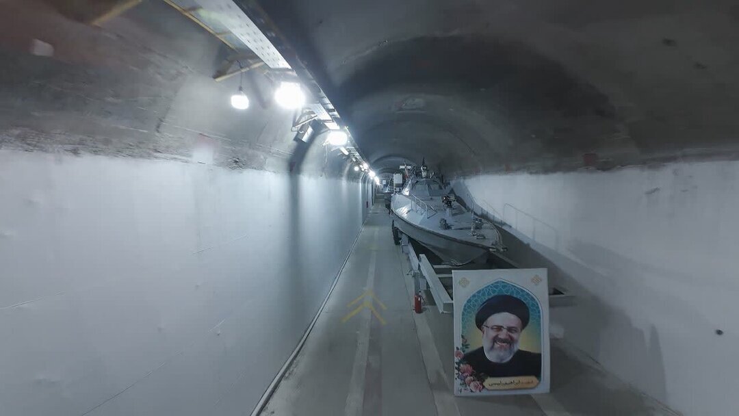 همه اطلاعاتی که از شهرهای موشکی می‌خواهید بدانید؛ بمب‌های سنگرشکن برای شهرهای زیرزمینی عمل می‌کنند؟ موشک‌سازی چندین متر زیرِ زمین///در حال تکمیل