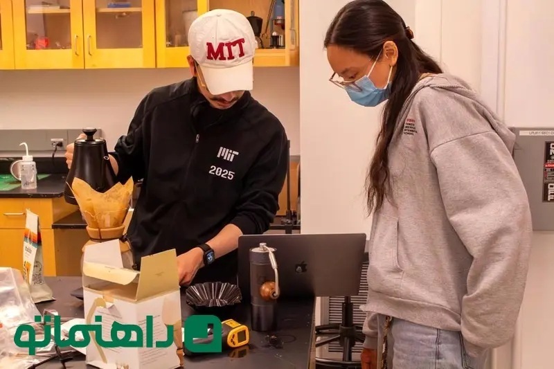 ترکیب علم و قهوه: تجربه‌ای نوین در MIT ///