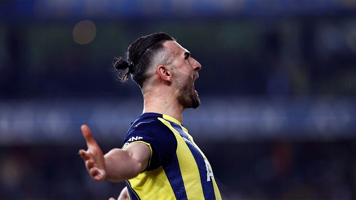 سردار دورسون، رونالدو هواداران فنرباغچه در پرسپولیس!