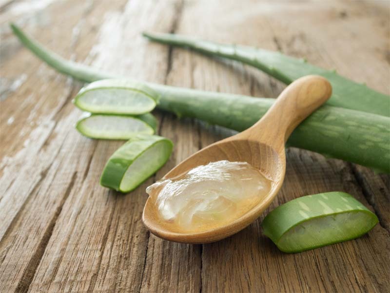 ۷ مرطوب‌کننده طبیعی برای آبرسانی پوست خشک‌/ ترجمه