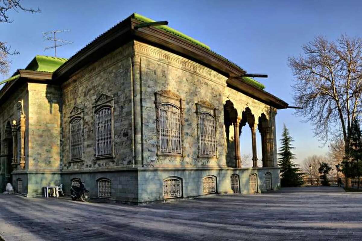 تخریب قدیمی‌ترین عمارت کاخ سعدآباد در جنگ رمضان