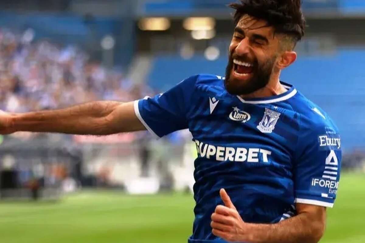 بازیکن مورد علاقه پرسپولیس پای میز مذاکره    