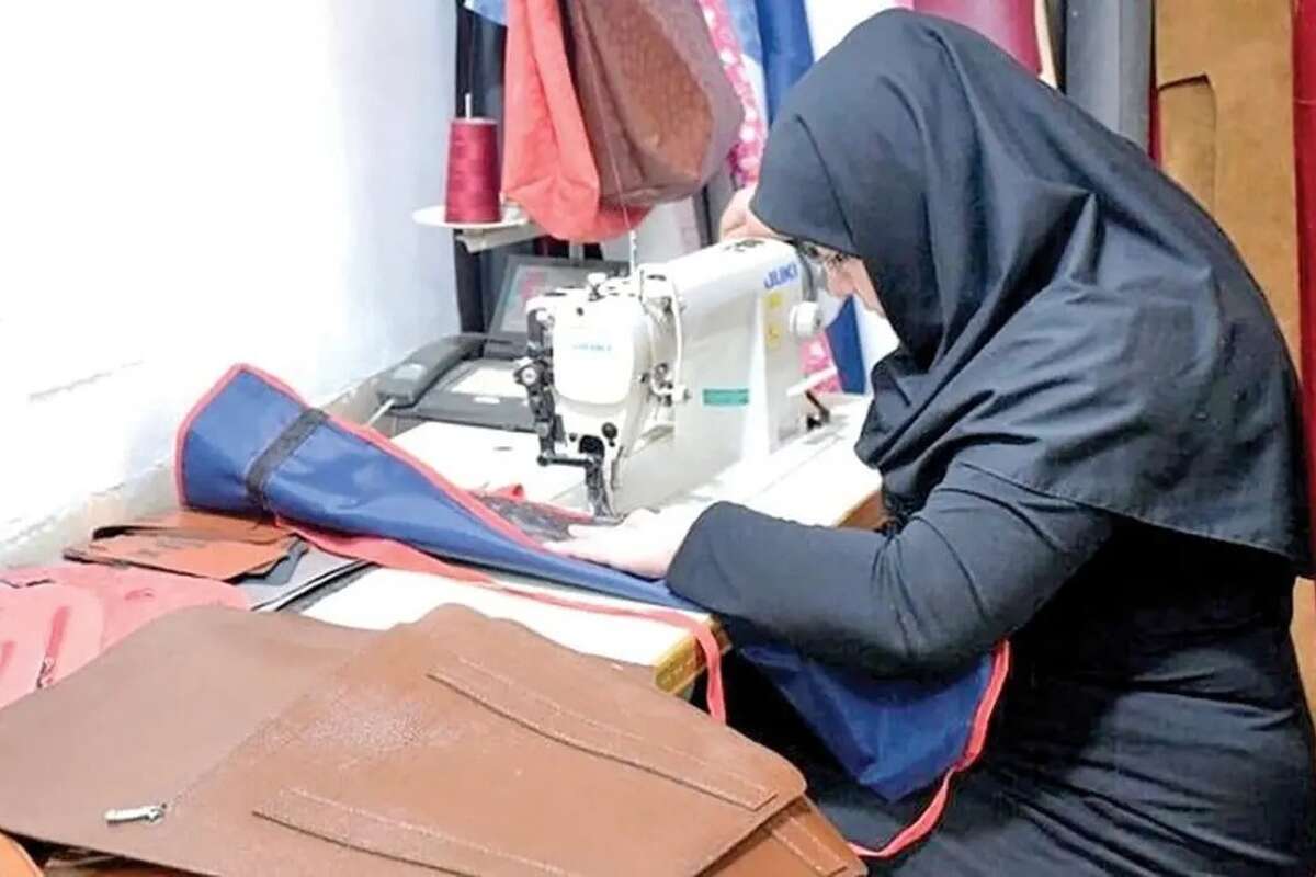 زنانِ بی‌صدا در معیشت آنلاین/ بازگشایی گزینشی!   